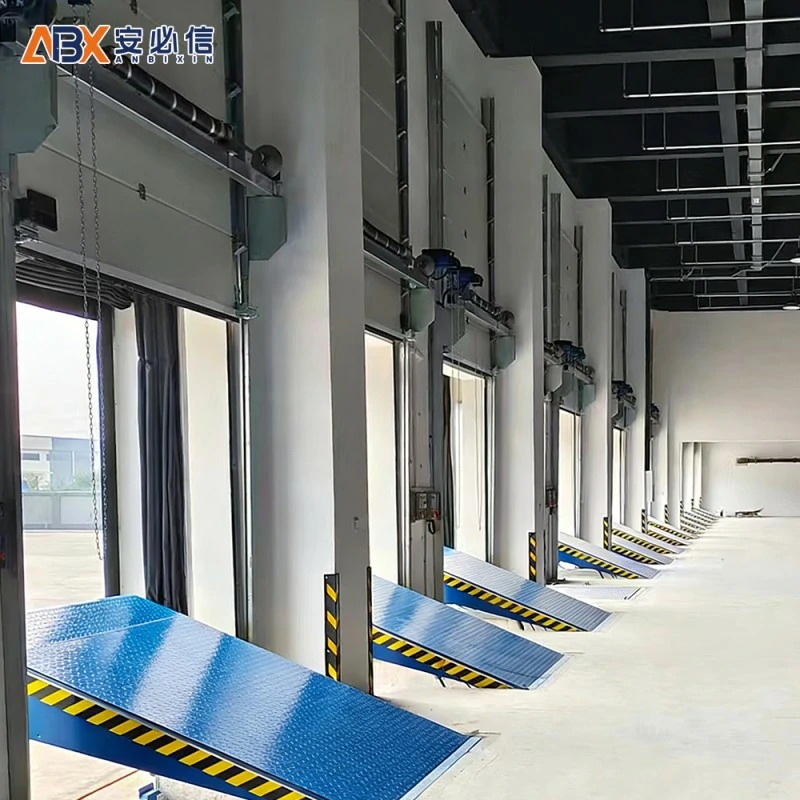 昆玉钢质滑升门